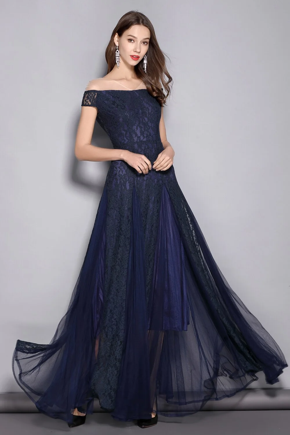 Women's V Neck Short Sleeves Embroidery Lace Elegant Party Prom Sexy Mesh Laid Over Elegant Long Runway Dresses - Image 2