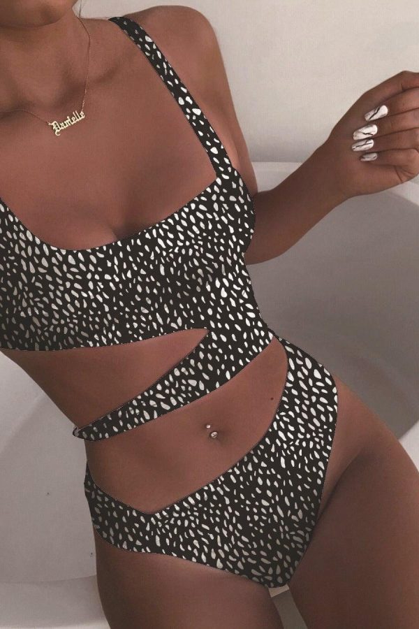 2021 Cut Out One Piece Swimsuit Female Sexy Push Up Monokini White High Cut Swimwear Women Beachwear New Bathing Suits - Takalr