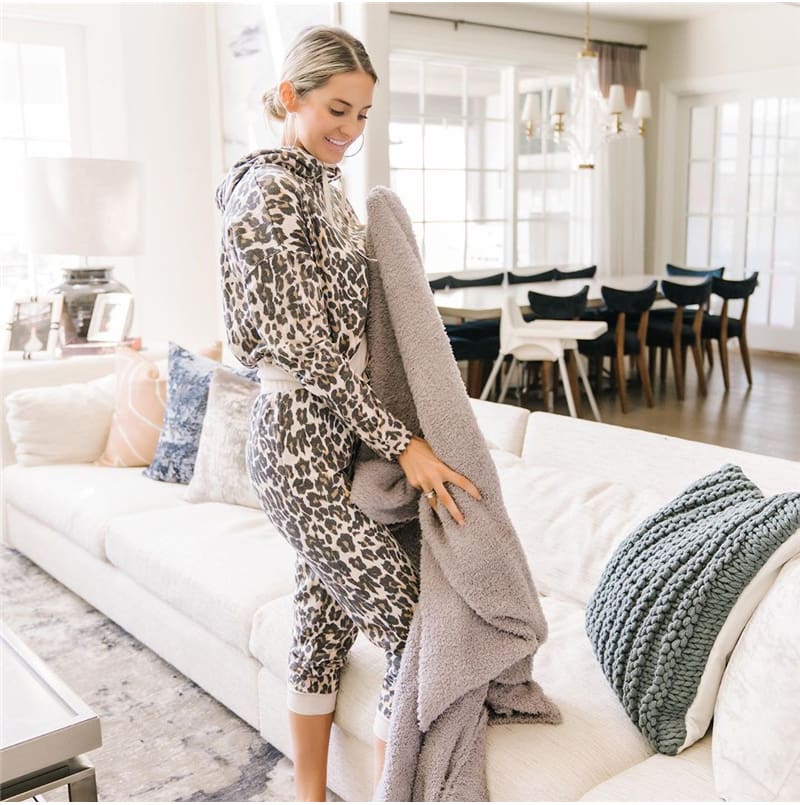 Fashion Leopard Print Two Piece Set Women Autumn Long Sleeve Top and Pants Suit 2 Piece Set