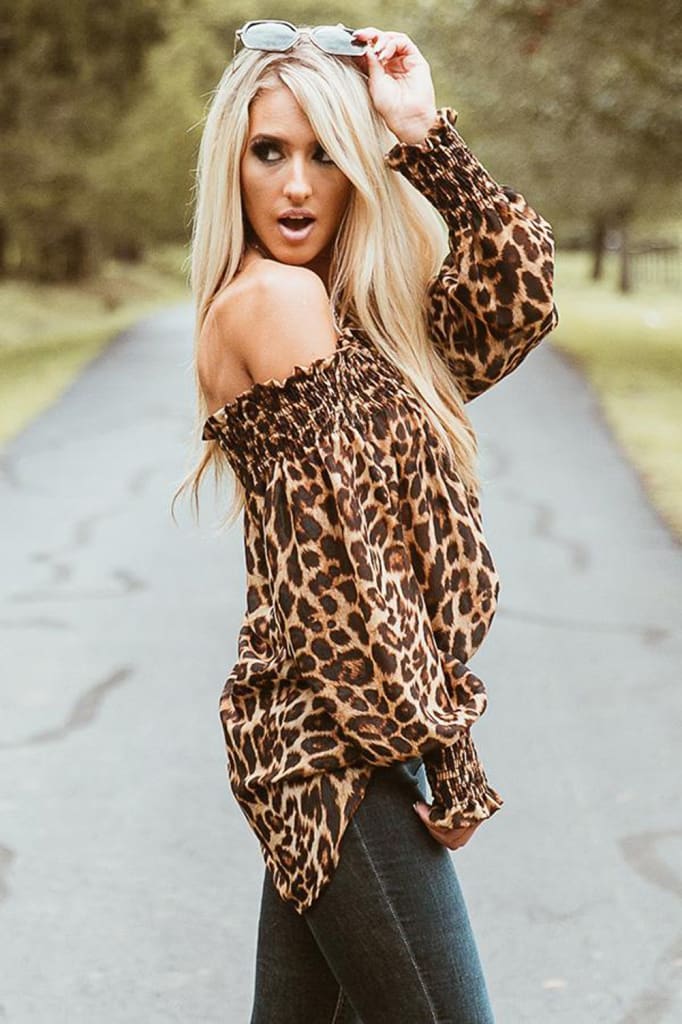 Fashion Women Off Shoulder Blouse Hot Sexy Ladies Leopard Print Long Sleeve Loose Holiday Casual Blouse Tops