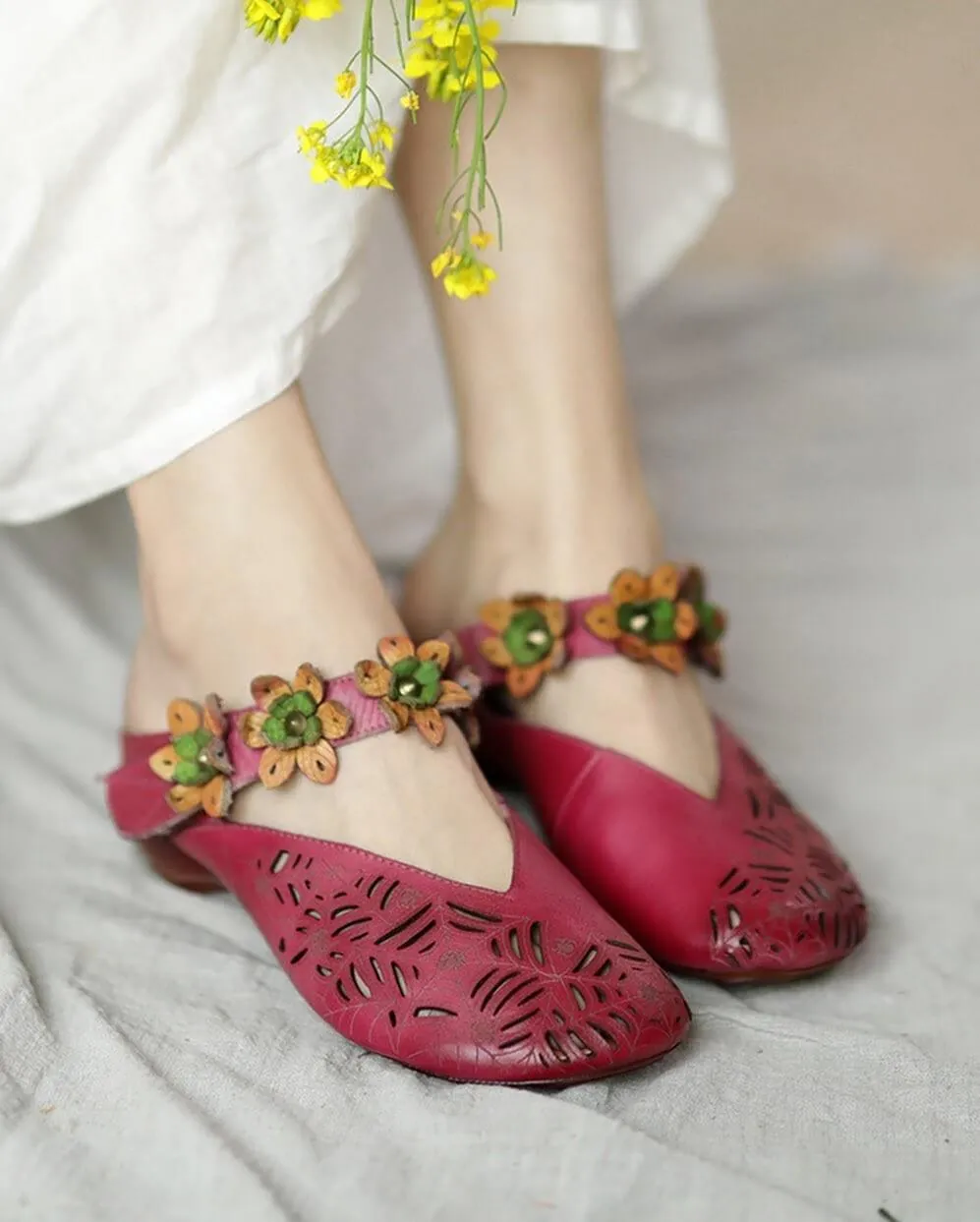 Spring Handmade Flowers Retro Leather Slippers Women Sandals - Image 3